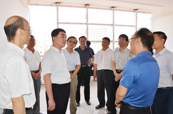 任建華調研.jpg
